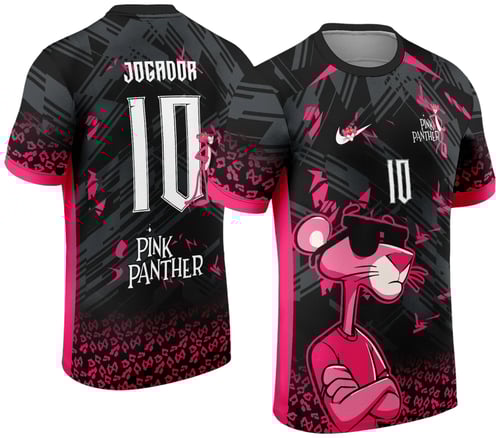 Camiseta unissex preta com logo no peito e estampa grande nas costas da Pantera Cor de Rosa no estilo Interclasse, perfeita para fãs e eventos escolares.