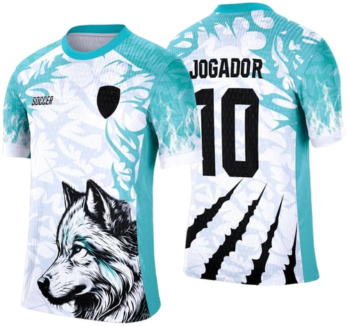Camisa esportiva personalizada com design exclusivo, apresentando uma estampa gráfica detalhada na parte frontal, incorporando elementos artísticos como animais ou símbolos. O modelo inclui cores vibrantes e contrastantes, com detalhes adicionais como textos estilizados em diferentes idiomas. Na parte traseira, estão disponíveis personalizações com nome e número em destaque. Perfeita para jogos de interclasse, times amadores ou eventos esportivos personalizados.