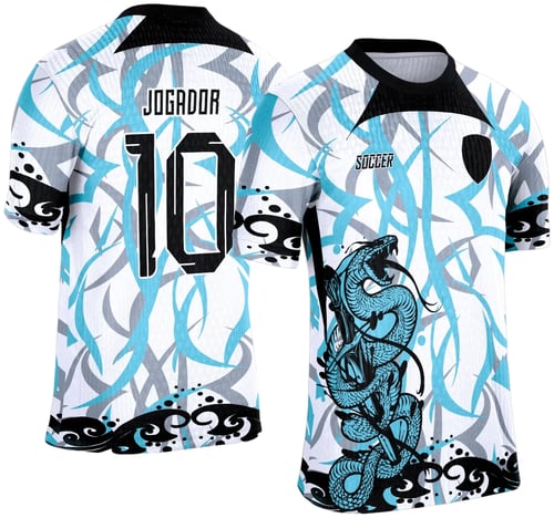 Camiseta unissex preta com logo no peito e estampa grande nas costas mostrando uma cobra imponente, tema Camisa de Interclasse - Cobra, perfeita para mostrar estilo e atitude.