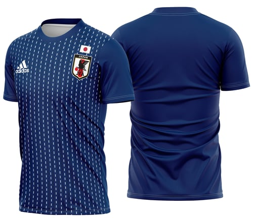 Foto de camiseta preta unissex com logo no peito e estampa grande nas costas inspirada no Japão Home Kit 2018.