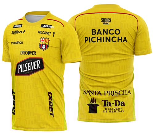 Camiseta unissex preta com logo no peito e estampa grande nas costas inspirada no Barcelona SC Home Kit 2026, perfeita para fãs do time.