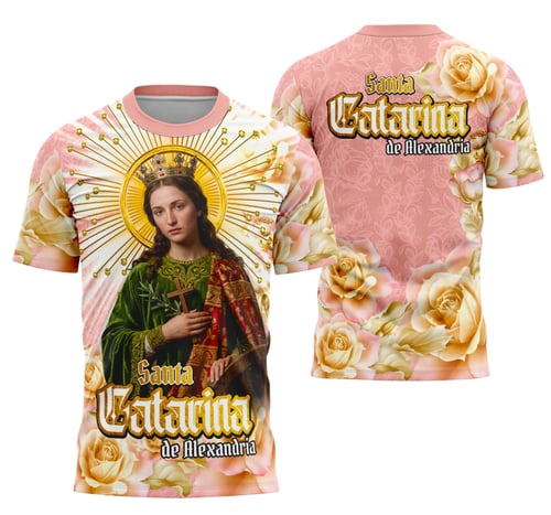Camiseta unissex preta com logo no peito e estampa grande nas costas da Santa Catarina de Alexandria, combinando estilo religioso e moderno para diferentes ocasiões.