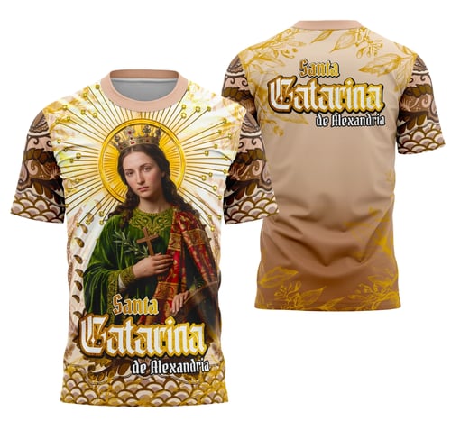 Camiseta unissex preta com logo no peito e estampa grande nas costas mostrando Santa Catarina de Alexandria em design vibrante e detalhado