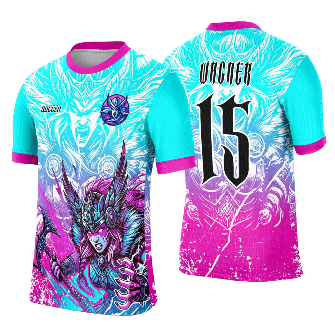 Foto de camiseta unissex preta com logo no peito e estampa grande nas costas com tema Interclasse Valquíria 2025, ideal para eventos escolares e turmas de alunos.