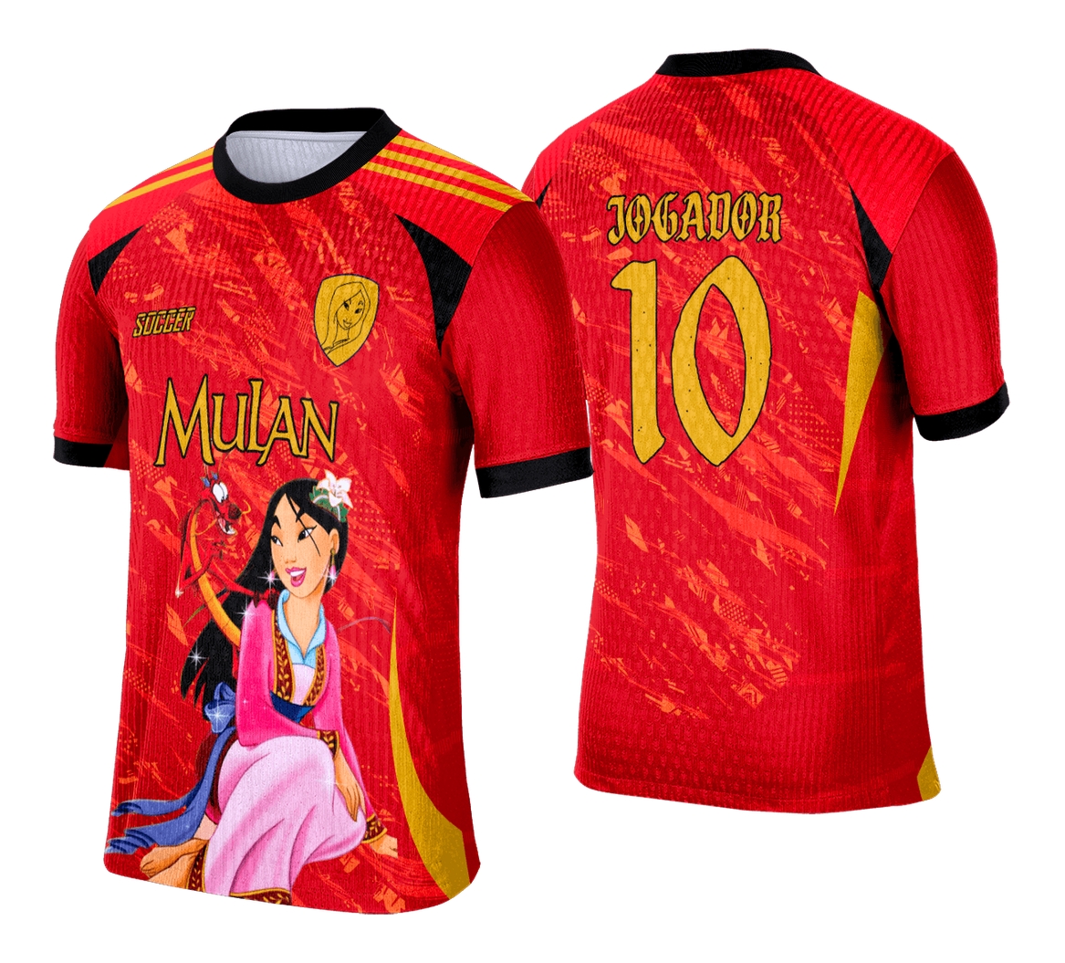 Camiseta unissex branca com logo no peito e estampa grande nas costas do tema Interclasse Mulan, perfeita para fãs do personagem e eventos colegiais.