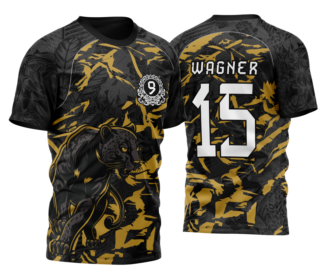 Camiseta unissex preta com logo no peito e estampa grande nas costas do tema Pantera para InterClasse Nono Ano 2026, modelo dourado com visual moderno e destaque marcante.