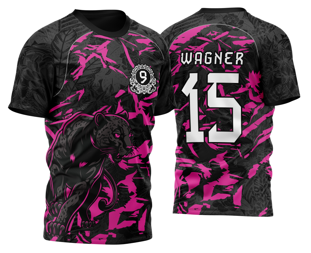 Camiseta unissex preta com logo no peito e estampa grande nas costas do InterClasse Pantera Nono Ano 2026 modelo rosa forte, destacando força e unidade da turma.