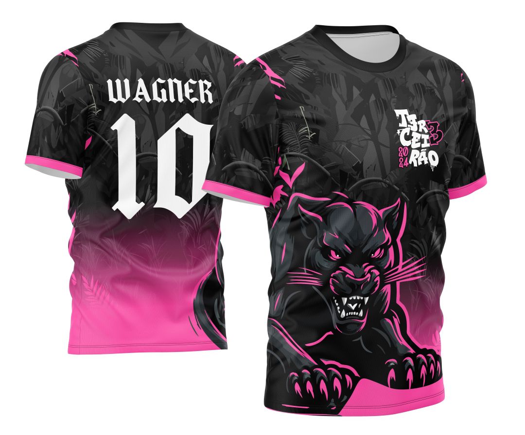 Camisa finalizada com logo no peito e estampa grande nas costas apresentando uma pantera negra em degrade moderno, perfeita para o Terceirão com estilo marcante e vibrante.