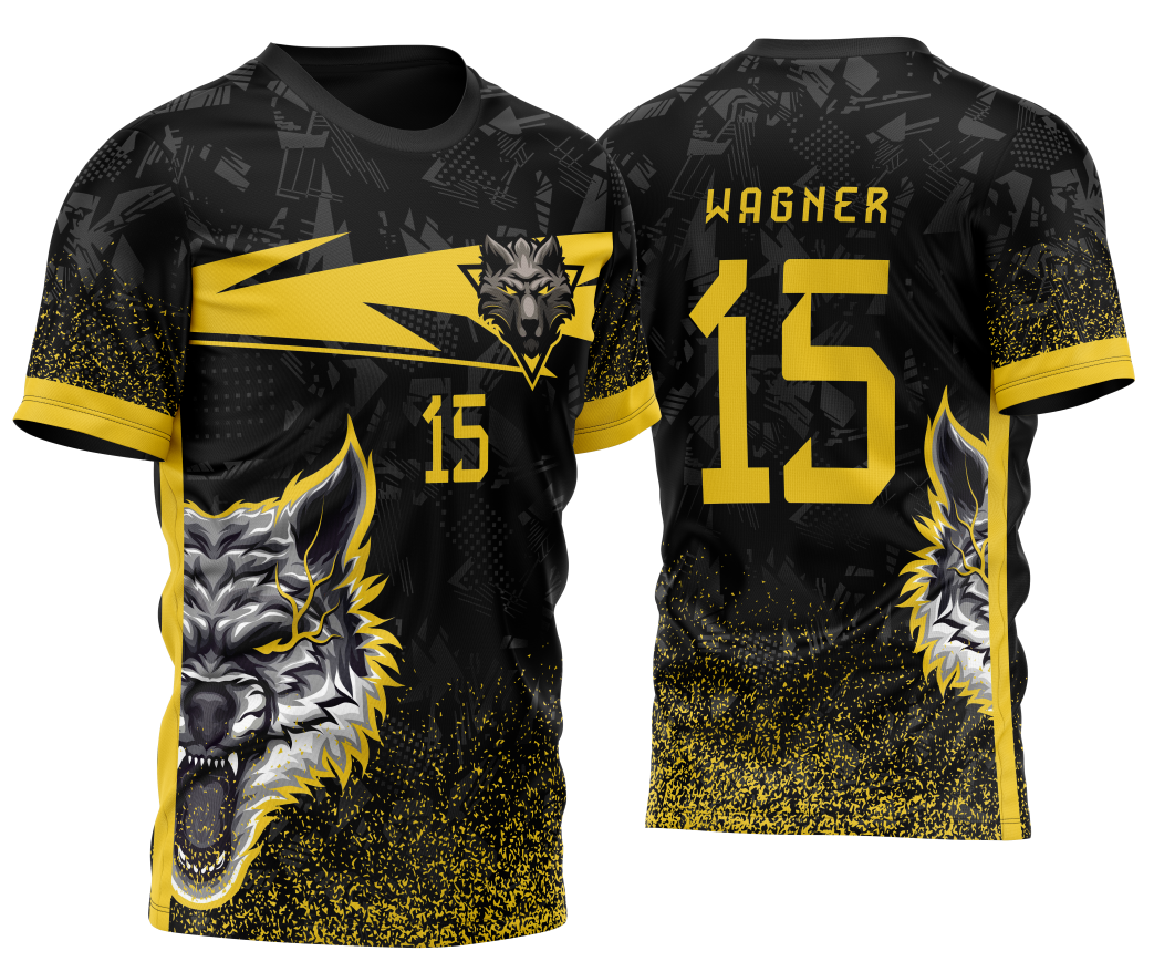 Camiseta unissex preta com logo no peito e estampa grande nas costas mostrando Lobo Alfa em preto e amarelo com design de InterClasse