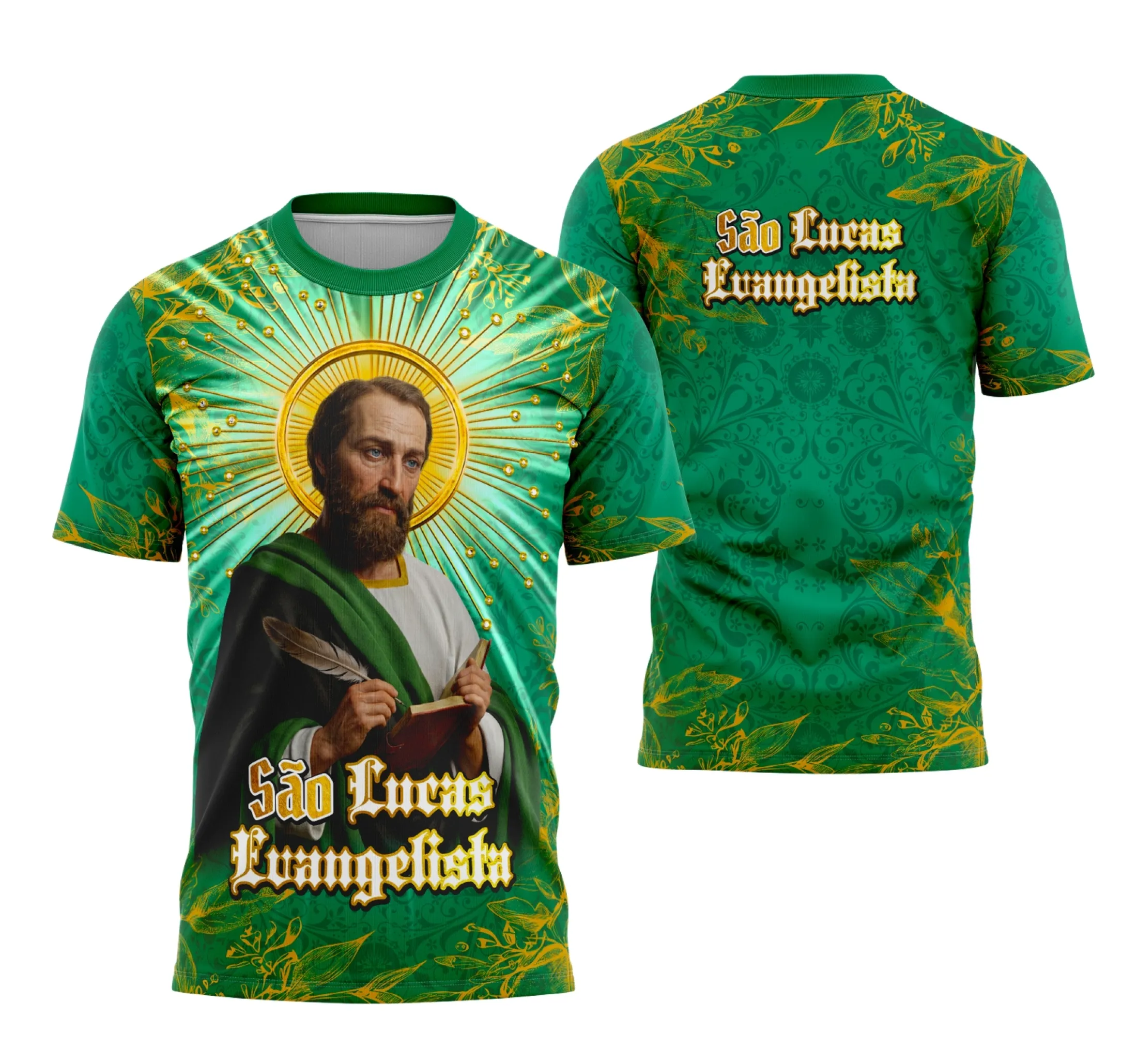 Camisa com logo no peito apresentando delicado ícone de São Lucas Evangelista e estampa grande nas costas com representação detalhada e simbólica do santo, destacando elementos religiosos em estilo impressionante.