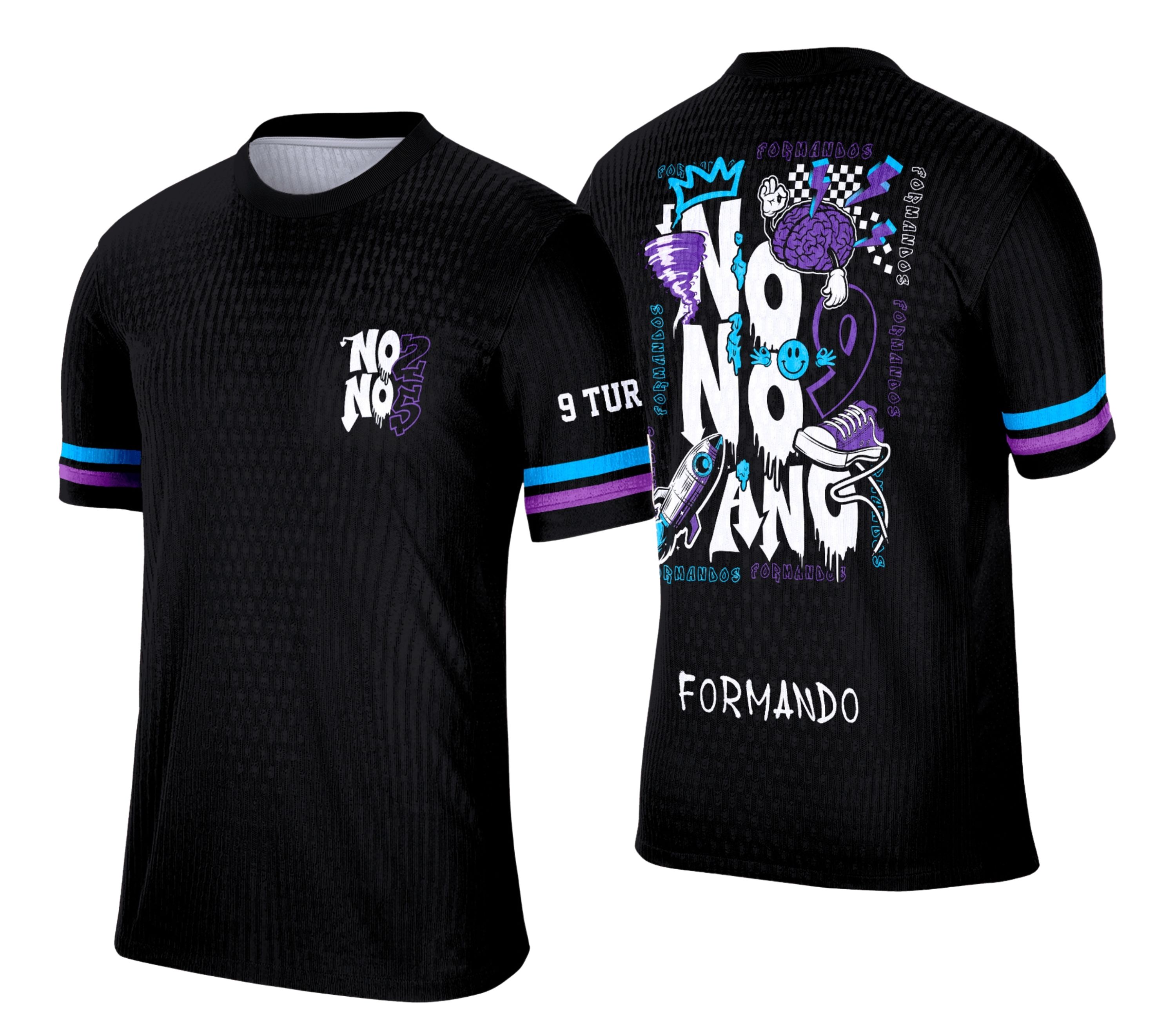 Camiseta preta unissex com logo no peito e estampa grande nas costas do tema Camisa do Nono Ano Graffit Foguete, ideal para estilo jovem e moderno.