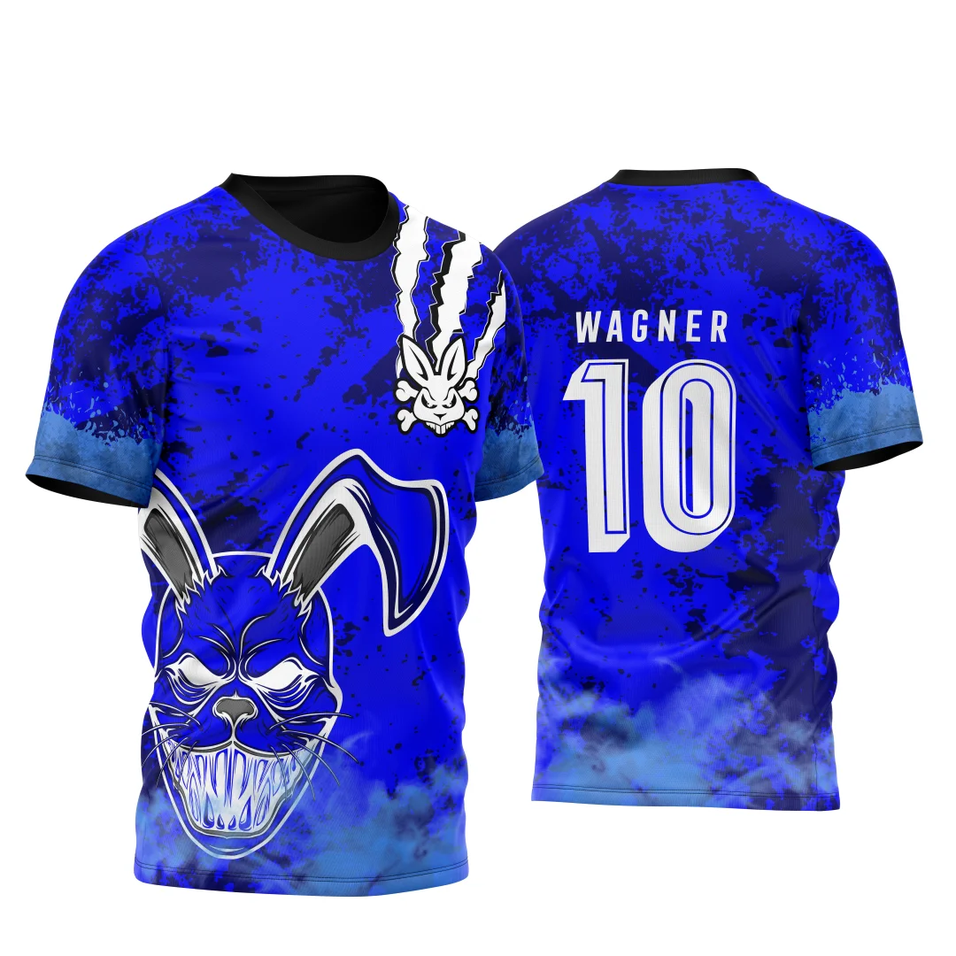 Camiseta unissex preta com logo no peito e estampa grande nas costas de Coelho Game Feroz na cor azul, ideal para fãs do InterClasse 2023.