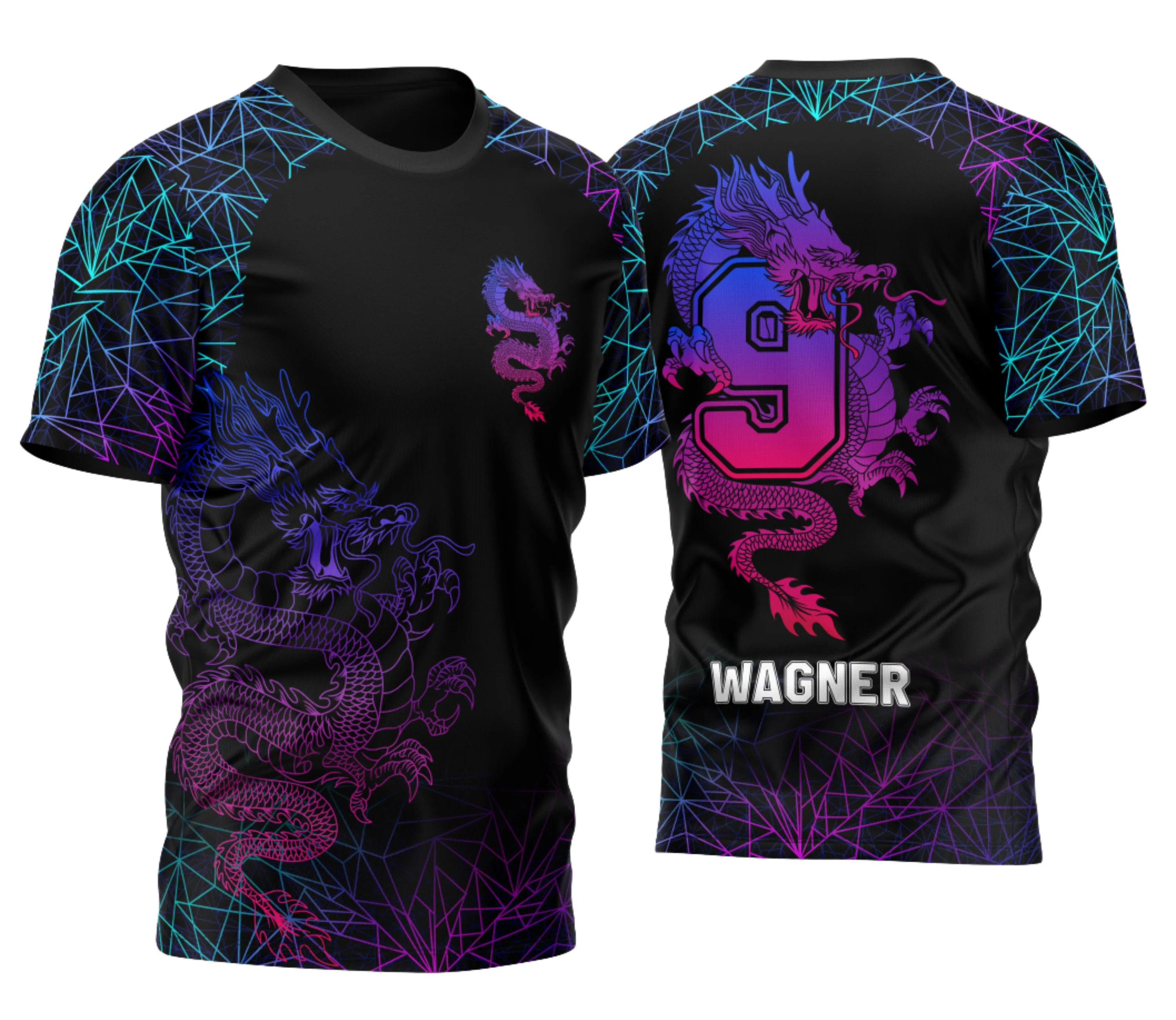 Camiseta unissex na cor preta com logo no peito e estampa grande nas costas mostrando dragão vibrante, representando o Nono Ano 2026 com estilo marcante e moderno.