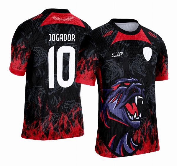 Camisa esportiva personalizada com design exclusivo, apresentando uma estampa gráfica detalhada na parte frontal, incorporando elementos artísticos como animais ou símbolos. O modelo inclui cores vibrantes e contrastantes, com detalhes adicionais como textos estilizados em diferentes idiomas. Na parte traseira, estão disponíveis personalizações com nome e número em destaque. Perfeita para jogos de interclasse, times amadores ou eventos esportivos personalizados.