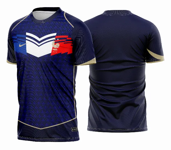 Camiseta unissex preta com logo no peito e estampa grande nas costas inspirada na França 90.