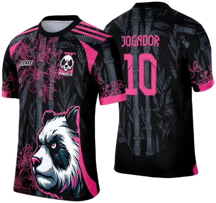 Camisa esportiva personalizada com design exclusivo, apresentando uma estampa gráfica detalhada na parte frontal, incorporando elementos artísticos como animais ou símbolos. O modelo inclui cores vibrantes e contrastantes, com detalhes adicionais como textos estilizados em diferentes idiomas. Na parte traseira, estão disponíveis personalizações com nome e número em destaque. Perfeita para jogos de interclasse, times amadores ou eventos esportivos personalizados.