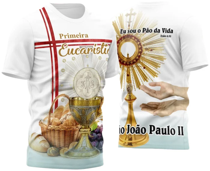 Camiseta unissex branca com logo no peito e estampa grande nas costas, tema Primeira Eucaristia e Primeira Comunhão 2023 Modelo 15, design elegante e delicado para ocasiões especiais.