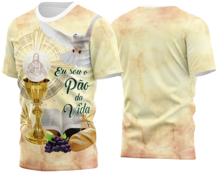 Camiseta unissex branca com logo no peito e estampa grande nas costas, temática de Primeira Eucaristia e Primeira Comunhão 2023 Modelo 16, elegante e delicada para ocasiões especiais.
