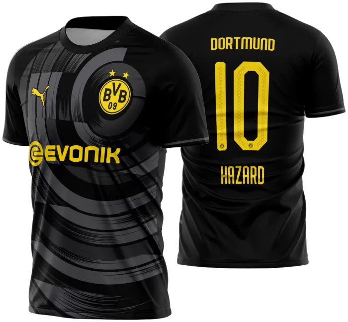 Camiseta preta unissex com logo no peito e estampa grande nas costas inspirada no Borussia Dortmund Concept Kit Away 2018, perfeita para torcedores modernos.