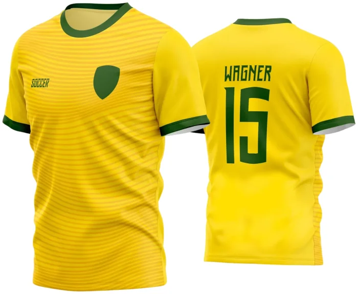 Camisa de time amador de futebol com logo no peito e estampa grande nas costas, destacando personalidade e estilo esportivo para o ano de 2024