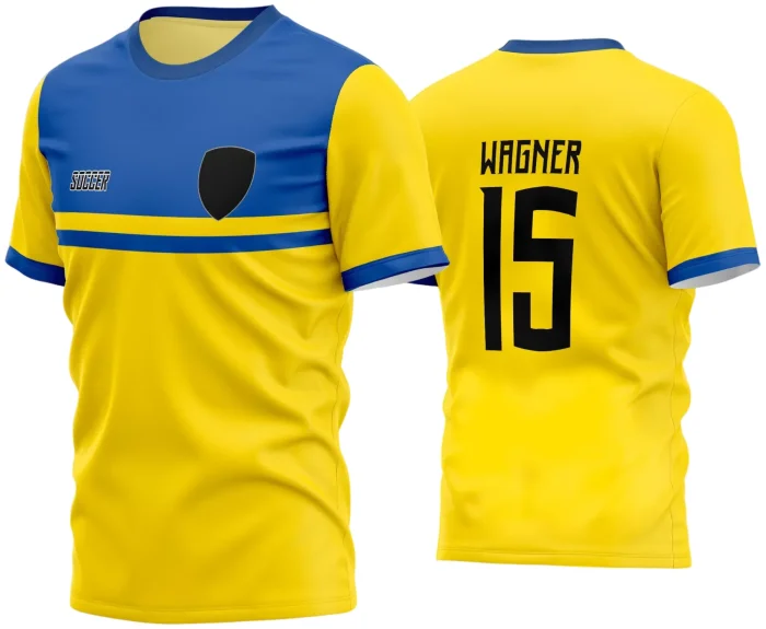 Camisa de futebol amador com logo no peito destacado e estampa grande nas costas que transmite dinamismo e identidade para o time, ideal para partidas e eventos esportivos