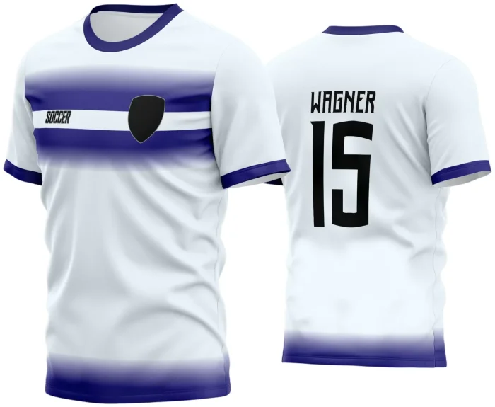 Camisa de futebol amador com logo no peito em destaque e estampa grande nas costas que cobre toda a área, em cores vibrantes e design moderno para times esportivos.