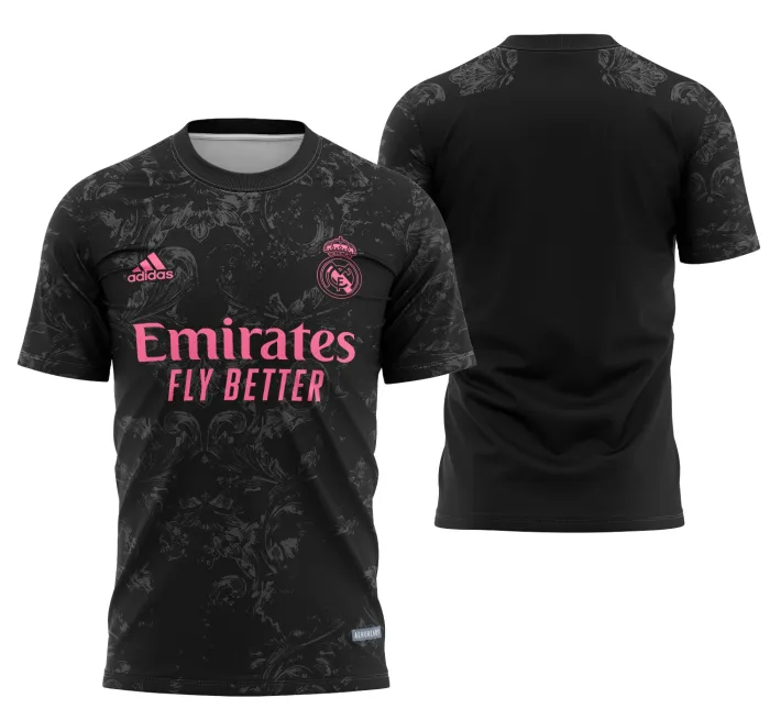 Camiseta unissex preta com logo no peito e estampa grande nas costas, inspirada na camisa alternativa do Real Madrid 2020-2021, perfeita para fãs e colecionadores.