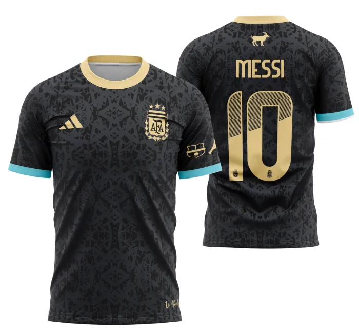 Camiseta unissex branca com logo no peito e estampa grande nas costas com tema Argentina Concept 2024, design moderno e visual marcante para torcedores e fãs de futebol.