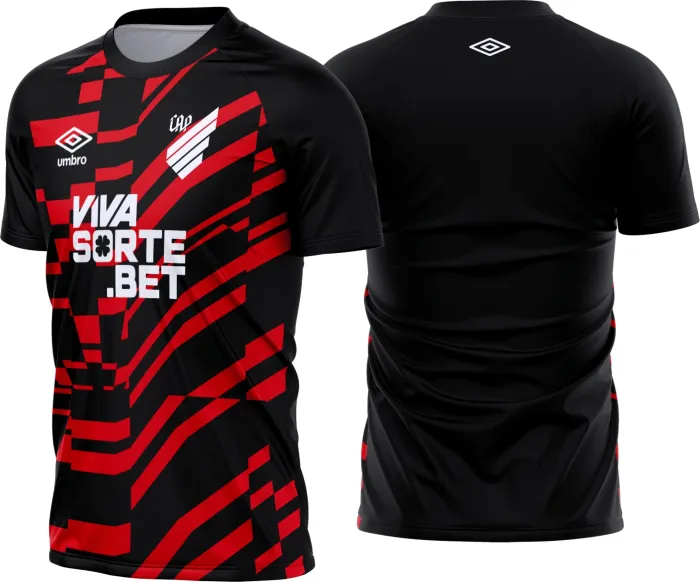 Camiseta preta unissex com logo no peito e estampa grande nas costas inspiradas na Camisa Athletico PR Pré-Jogo 2026 - 2027, visual moderno e vibrante para torcedores.