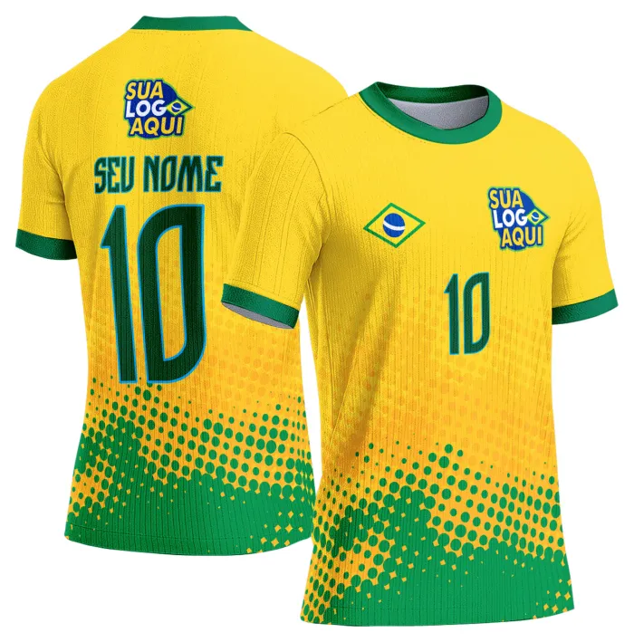 Camiseta unissex branca com logo no peito e estampa grande nas costas inspirada na seleção do Brasil para a Copa do Mundo 2026, ideal para torcedores que buscam estilo e conforto.