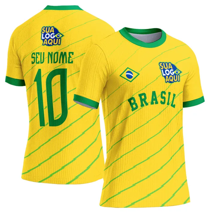 Camiseta unissex branca com logo Brasil no peito e estampa grande nas costas com tema Copa do Mundo 2026, design moderno e vibrante para torcer com estilo.