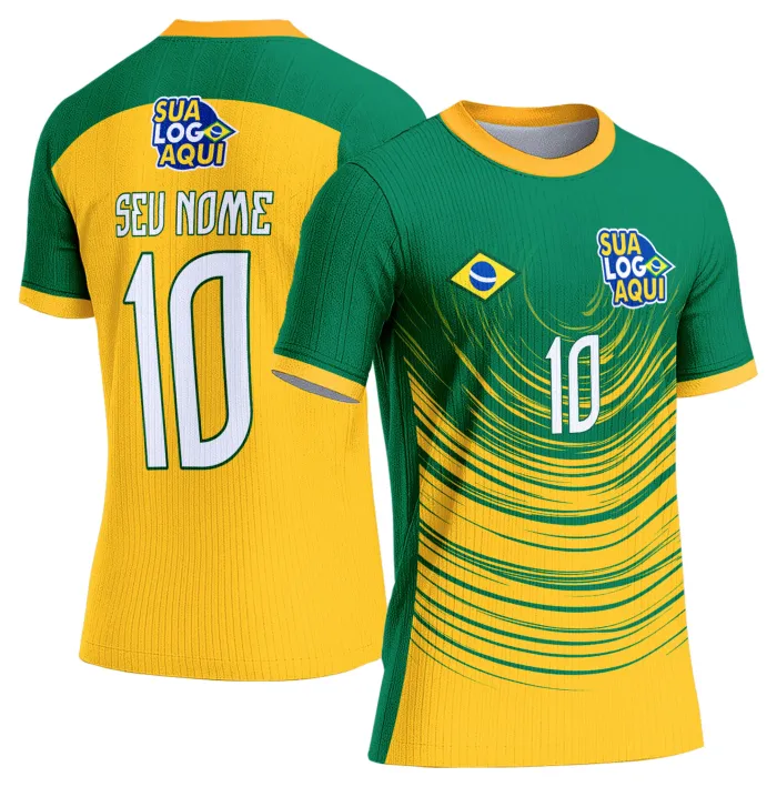 Camiseta unissex branca com logo no peito e estampa grande nas costas inspirada na seleção do Brasil para a Copa do Mundo 2026, ideal para torcedores que buscam estilo e conforto.
