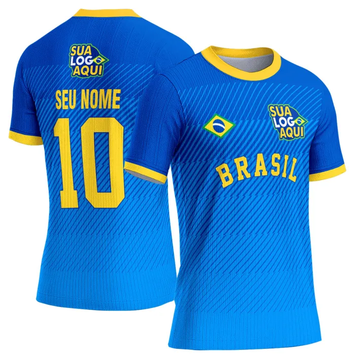 Camiseta unissex branca com logo no peito e estampa grande nas costas destacando Brasil Copa do Mundo 2026, visual moderno e vibrante, ideal para torcer com estilo nas horas de jogo.