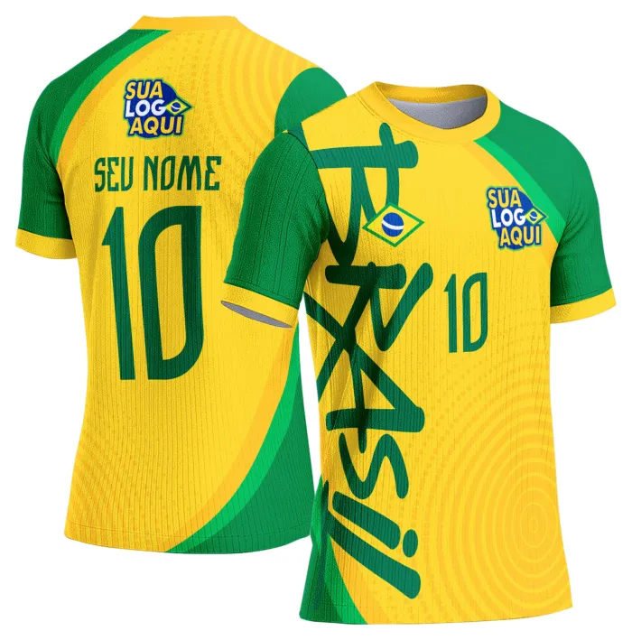Camiseta unissex branca com logo no peito e estampa grande nas costas inspirada na seleção do Brasil para a Copa do Mundo 2026, ideal para torcedores que buscam estilo e conforto.