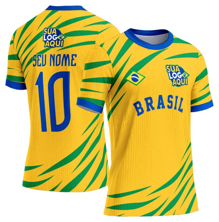 Camiseta unissex com cor branca, logo no peito e estampa grande nas costas com tema Brasil Copa do Mundo 2026, design vibrante ideal para torcer com estilo.