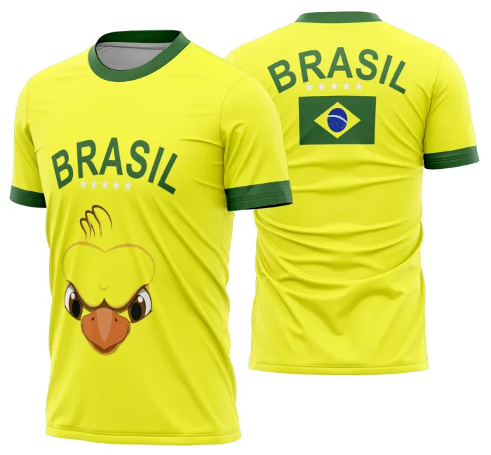 Camiseta unissex com cor base preta, logo no peito e estampa grande nas costas, inspirada na paixão do Brasil pela Copa do Mundo 2026 em ritmo animado.
