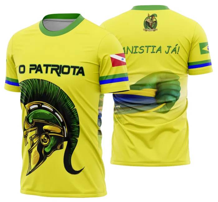 Camiseta unissex branca com logo no peito e estampa grande nas costas mostrando Brasil em ritmo da Copa do Mundo 2026, vibrante e perfeita para torcer nessa temporada de futebol.