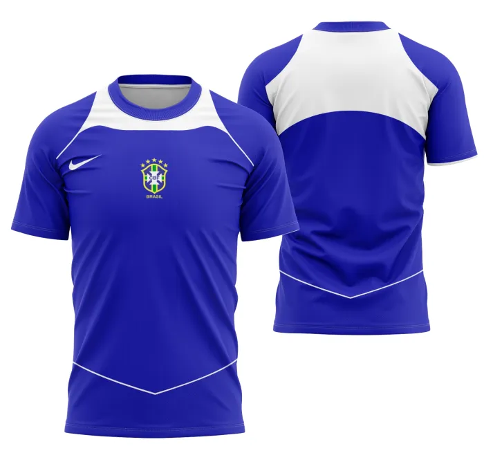 Camiseta unissex preta com logo no peito e estampa grande nas costas da Camisa Brasil Visita 2004-2006, ideal para fãs de futebol e colecionadores.