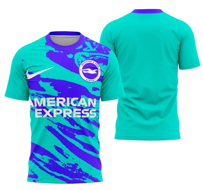 Camiseta unissex preta com logo no peito e estampa grande nas costas do Brighton & Hove Albion FC, perfeita para torcedores e fãs do time inglês.
