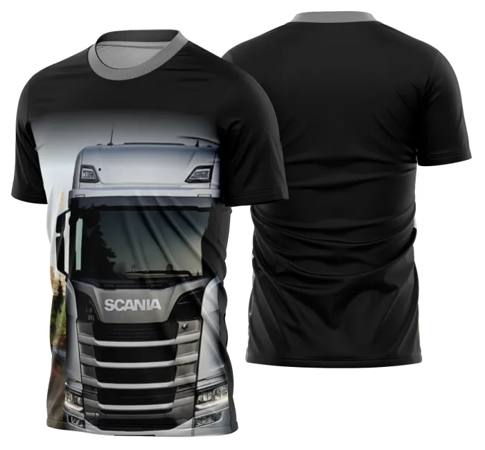 Camiseta unissex preta com logo no peito e estampa grande nas costas com tema de caminhoneiros, caminhão e carreta modelo 15, ideal para fãs da estrada e do transporte pesado.