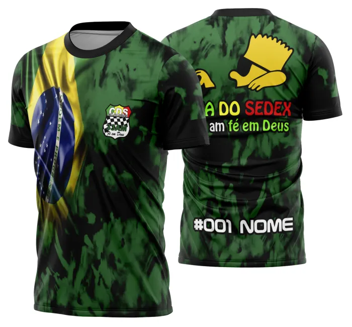 Camiseta unissex preta com logo no peito e estampa grande nas costas com tema de caminhoneiros, caminhão e carreta modelo 36, ideal para estilo casual e apaixonados por estrada.
