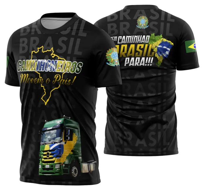 Camiseta unissex preta com logo no peito e estampa grande nas costas mostrando caminhoneiros e carreta modelo 45, perfeita para fãs do universo dos caminhões.