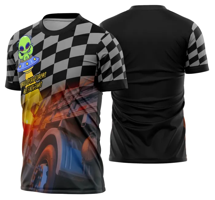 Camiseta unissex preta com logo no peito e estampa grande nas costas mostrando caminhão carreta modelo 48, perfeita para amantes de caminhoneiros e transporte pesado.