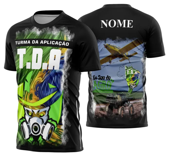 Camiseta unissex preta com logo no peito e estampa grande nas costas inspirada em caminhoneiros, caminhão carreta Modelo 56, ideal para fãs de transporte rodoviário.