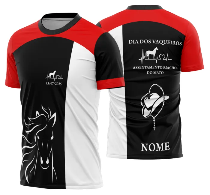 Camiseta unissex preta com logo no peito e estampa grande nas costas mostrando cavalo e vaquejada na cavalgada, estilo rústico e aventureiro.