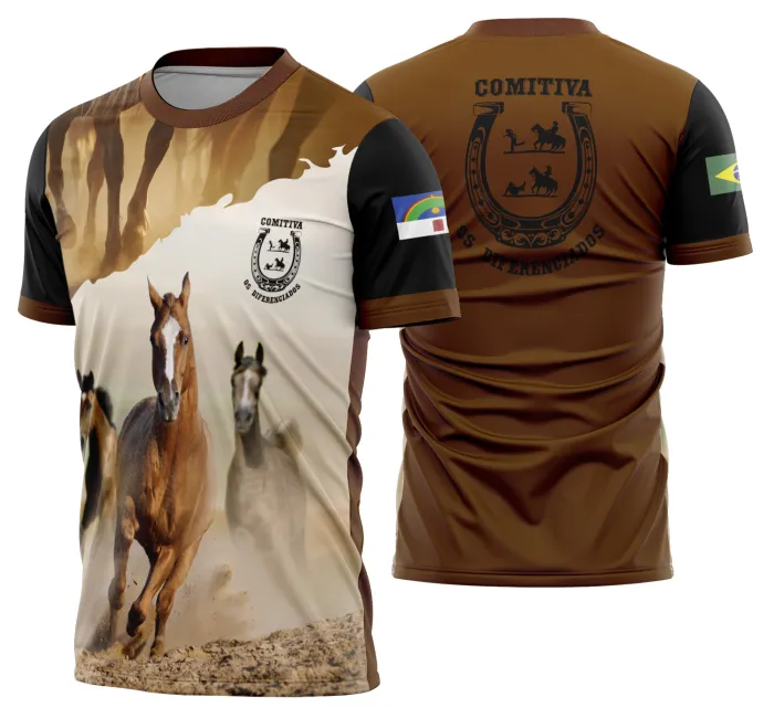 Camiseta unissex preta com logo no peito e estampa grande nas costas de cavalgada e vaquejada com cavalo, destacando coragem e tradição do campo.