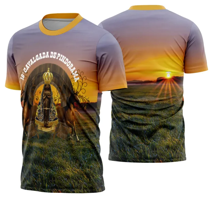 Camiseta preta unissex com logo no peito e estampa grande nas costas com tema de Cavalgada Vaquejada Cavalo, perfeita para eventos e uso casual, destacando o estilo vaqueiro.