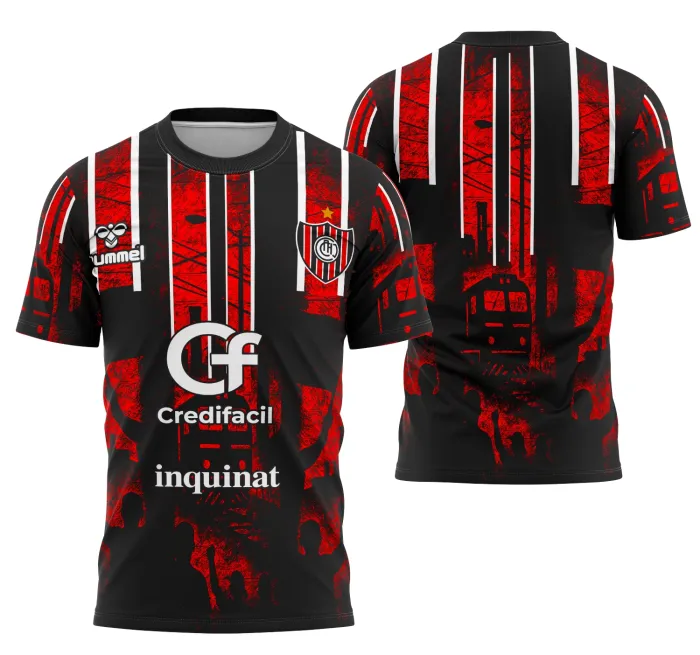 Camiseta unissex preta com logo no peito e estampa grande nas costas da Chacarita Juniors Coleção Clube do Povo, design esportivo e moderno para torcedores apaixonados.