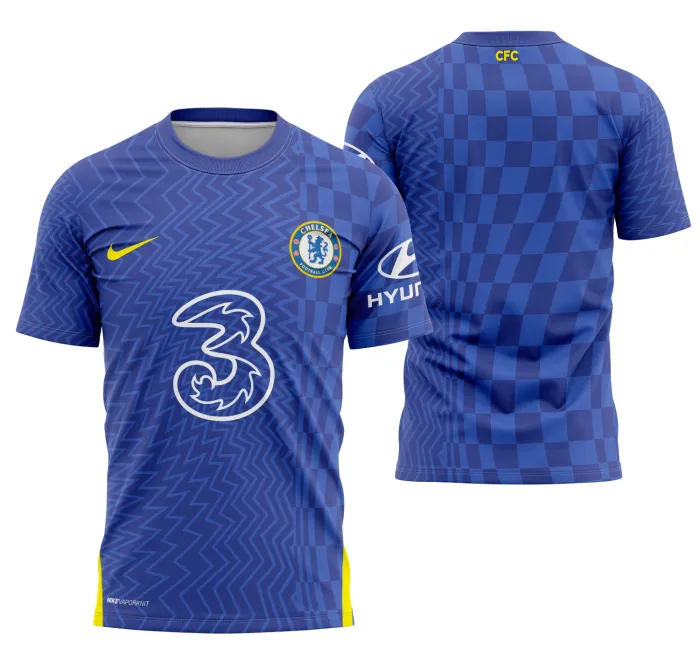 Camiseta unissex preta com logo no peito e estampa grande nas costas inspirada no Chelsea Local 2021-2022, ideal para fãs do futebol e estilos urbanos, acabamento confortável e moderno.