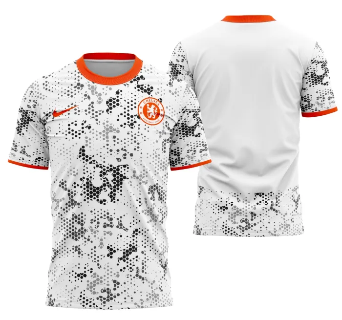 Camiseta unissex preta com logo no peito e estampa grande nas costas inspirada no Conceito Chelsea 2025 em design moderno e arrojado.